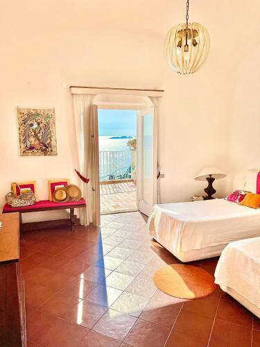 Villa Dolphin