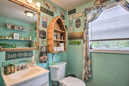 Waterfront Kiln Retreat With Multiple Decks And Dock!
