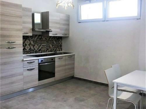 Modern Apartment, A Stone's Throw From The Sea