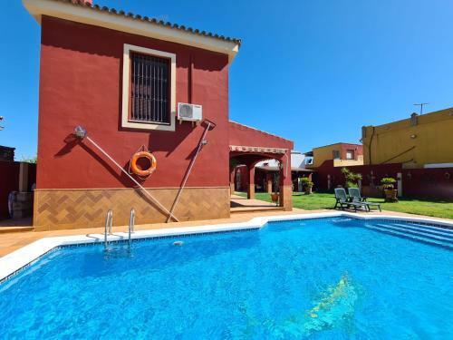 Agradable Villa Con Piscina En S�nlucar