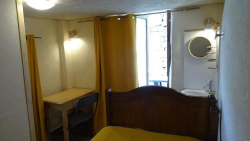 Hotel G�te De Chapel�che Les Glycines