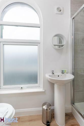 Host Liverpool - Walton Rooms