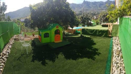 Linda Casa Con Jacuzzi Y Piscina Privada,freewifi Y Chimenea