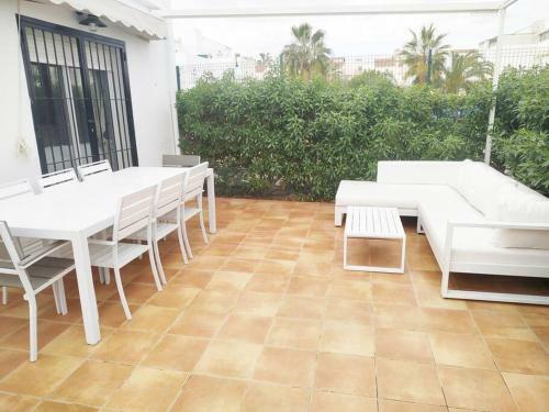 Apartamentos Vera - Chalet Marinas