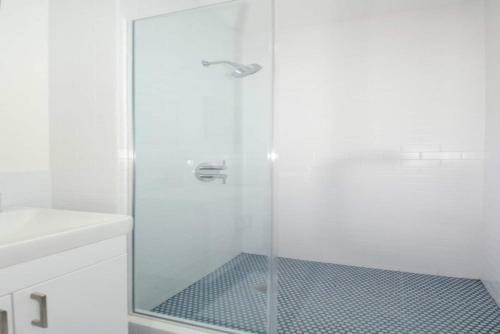 Steps To Times Square Magnificent 2br Apartment