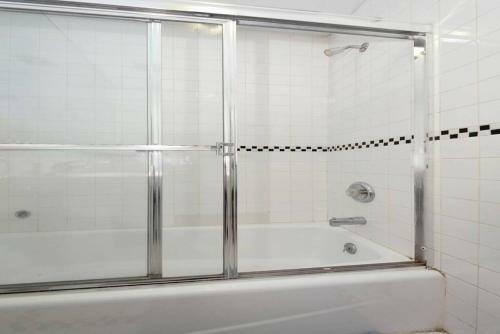 Spacious 3br Apartment Near Times Square