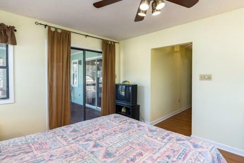 Caswell Dunes By Oak Island Accommodations