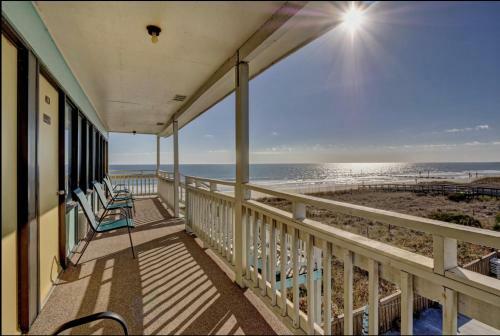 Oceaneer Motel