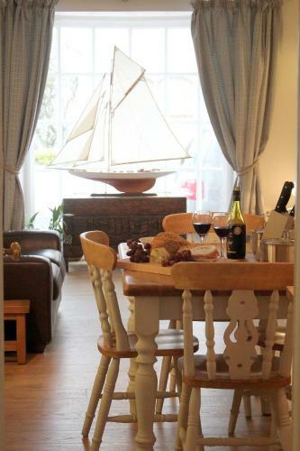 Beautiful Beachside One Bedroom Apartment