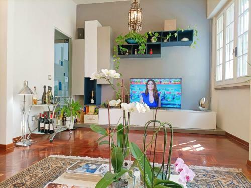 Elegant 2-bedroom Apartment Near The Beach