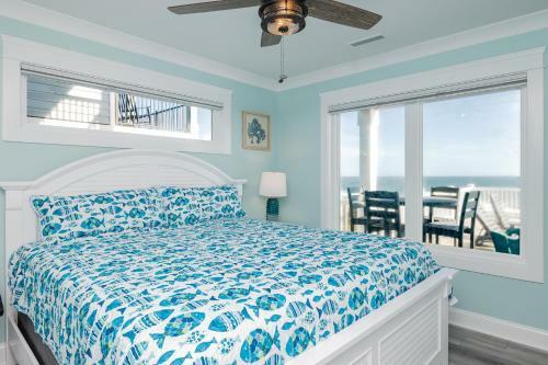 Carolina Dreamin' By Oak Island Accommodations