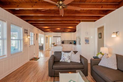 A Little Nauti By Oak Island Accommodations