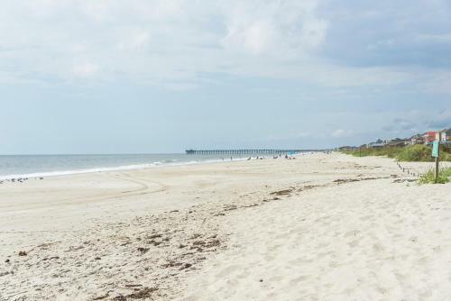 A Bella Vista By Oak Island Accommodations