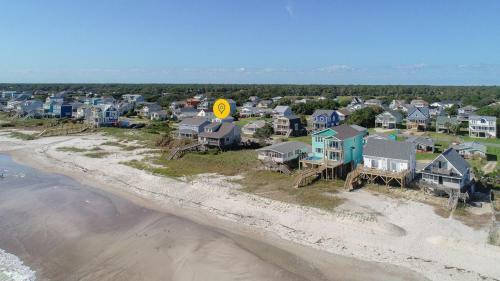 A Bella Vista By Oak Island Accommodations