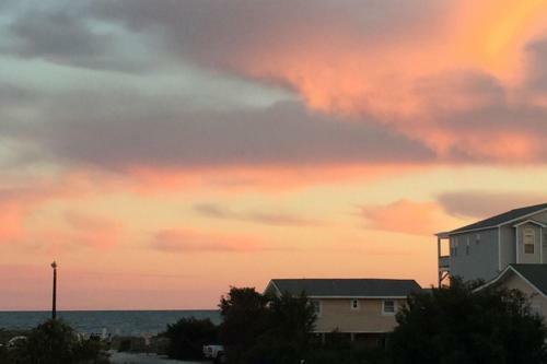 200 Steps To Somewhere By Oak Island Accommodations