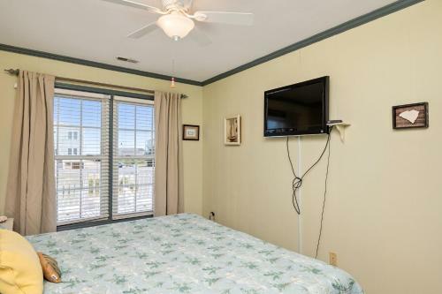 200 Steps To Somewhere By Oak Island Accommodations