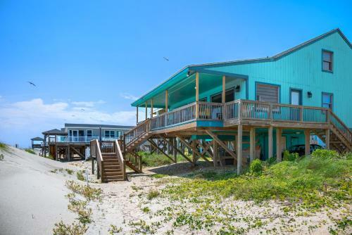 A Pirate's Paradise By Oak Island Accommodations