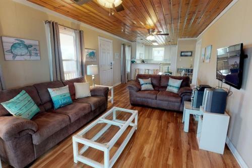 A Beach Music Paradise By Oak Island Accommodations