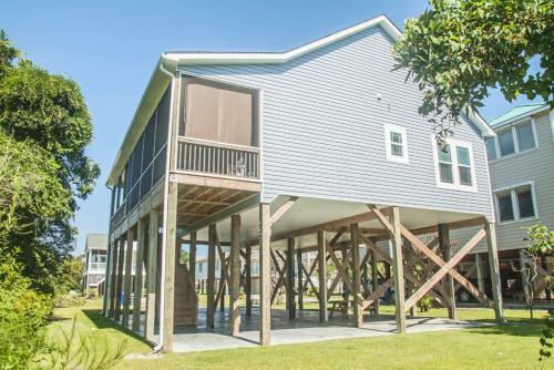 Bonne Mer By Oak Island Accommodations