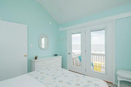 10 Conch Too By Oak Island Accommodations