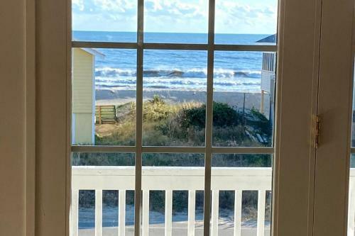 At The Beach By Oak Island Accommodations