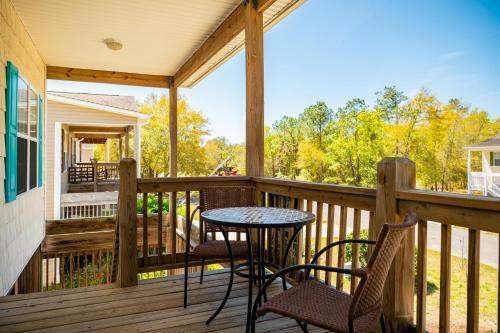Nemo's Place By Oak Island Accommodations