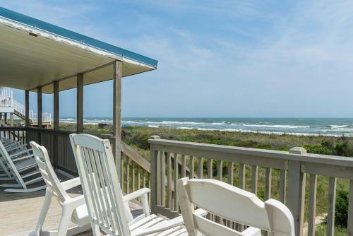 Beach Music By Oak Island Accommodations