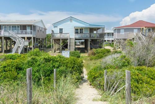 Beach Music By Oak Island Accommodations
