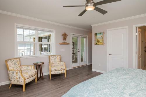 Mermaid Manor By Oak Island Accommodations