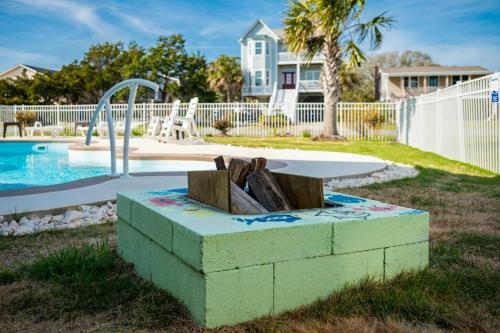 Mermaid Manor By Oak Island Accommodations