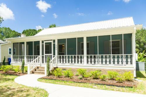 Nanas Nest By Oak Island Accommodations