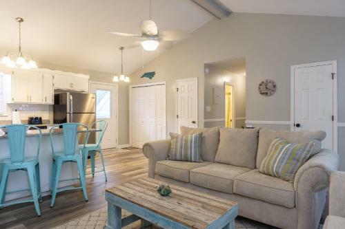 Nanas Nest By Oak Island Accommodations