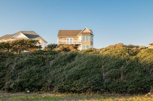 Cox Landing By Oak Island Accommodations