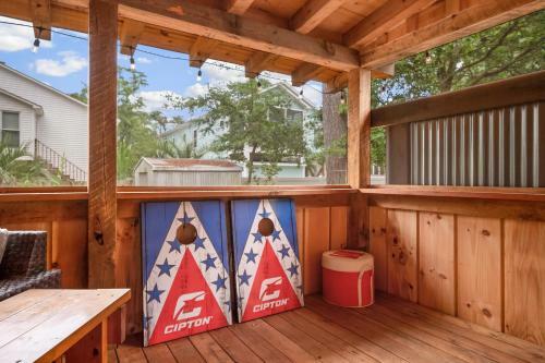 Mountains To Sea By Oak Island Accommodations
