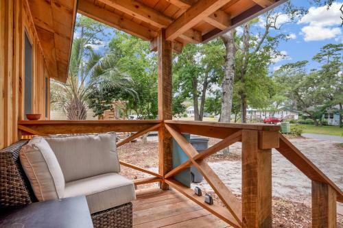 Mountains To Sea By Oak Island Accommodations