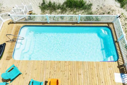 Clear Skies By Oak Island Accommodations