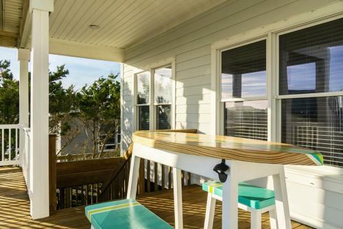 The Surf Shack By Oak Island Accommodations