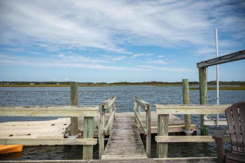 Sound Bite By Oak Island Accommodations