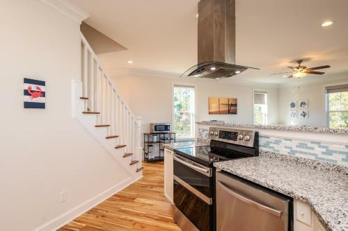 Intracoastal Views By Oak Island Accommodations