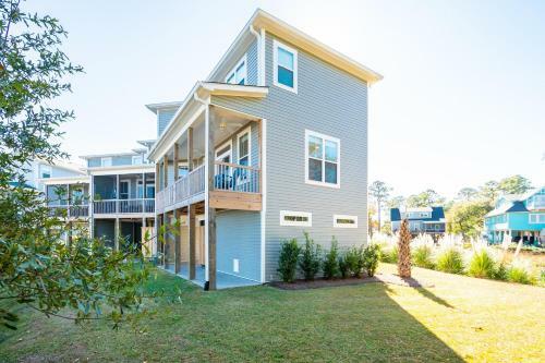 Intracoastal Views By Oak Island Accommodations