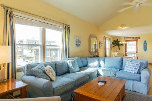 Stingwray Cove By Oak Island Accommodations