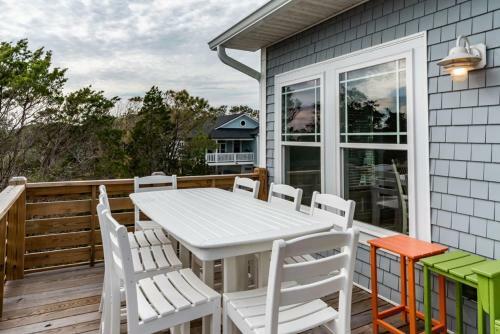 The Happy Crab By Oak Island Accommodations