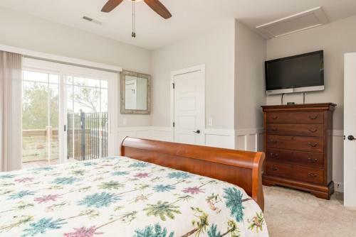 The Happy Crab By Oak Island Accommodations