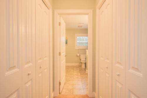 The Little Coconut By Oak Island Accommodations