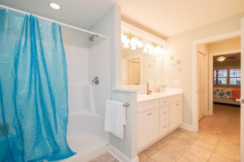 The Little Coconut By Oak Island Accommodations
