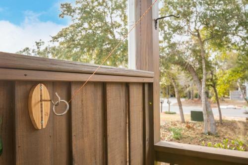 The Little Coconut By Oak Island Accommodations