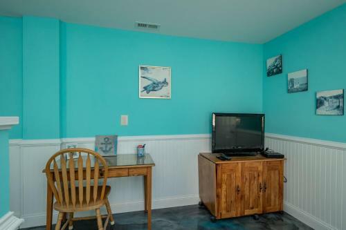Lady Di's By Oak Island Accommodations