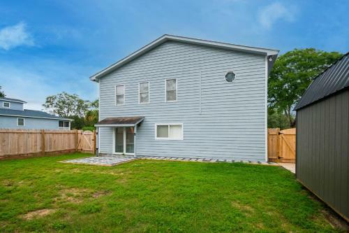 La Isla Bonita By Oak Island Accommodations