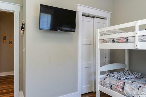 Waterway Haven By Oak Island Accommodations