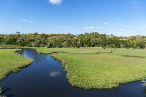 Lay Z Days By Oak Island Accommodations